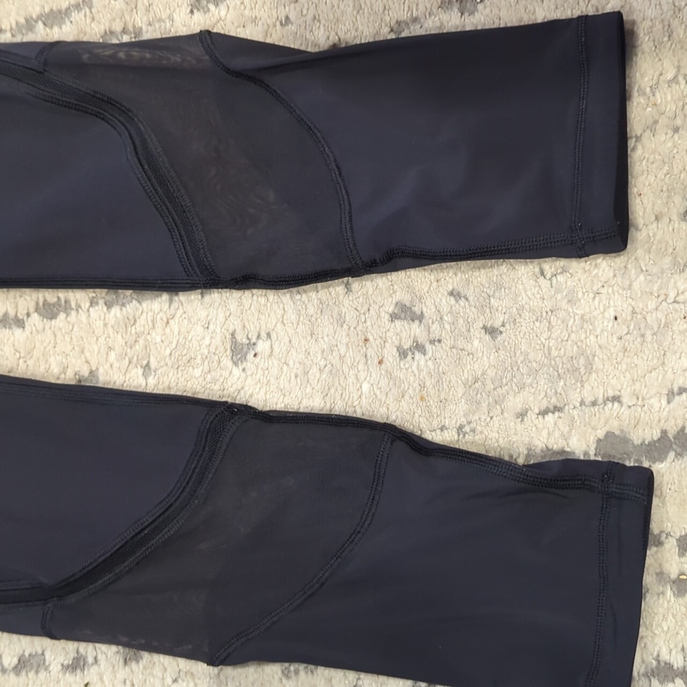 Lululemon Fresh In Mesh Tight (25") Black - Picture 9 of 10